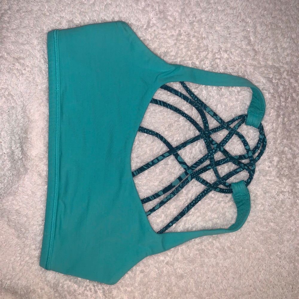 Lululemon Free to be Bra Wild